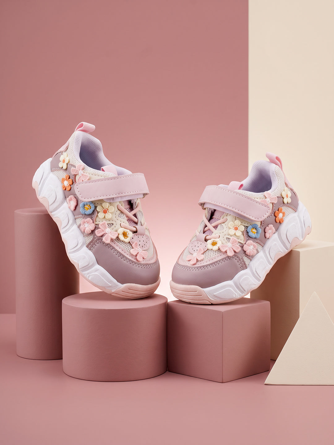 The Little Boo Flower sneakers for kids