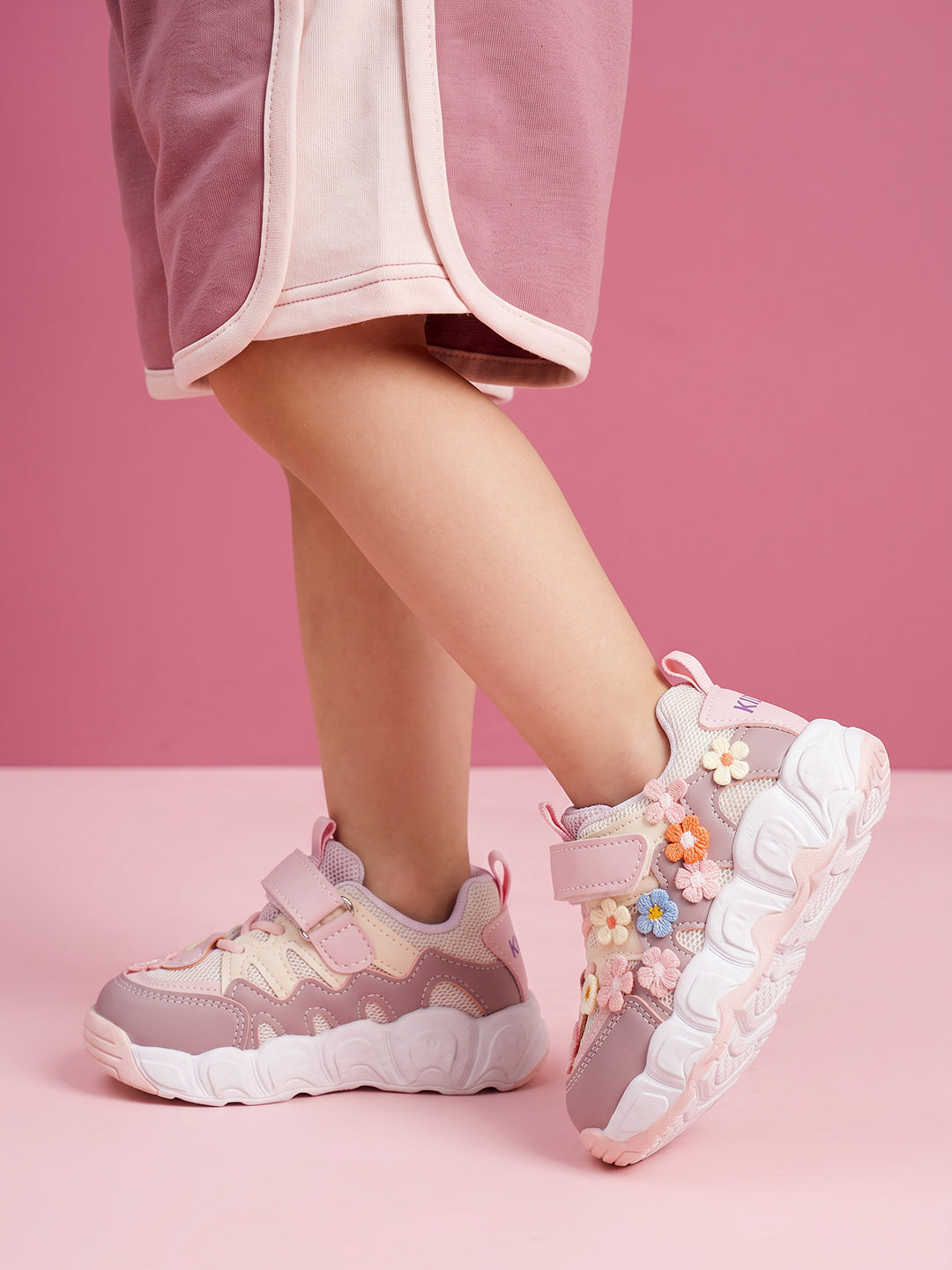 The Little Boo Flower sneakers for kids