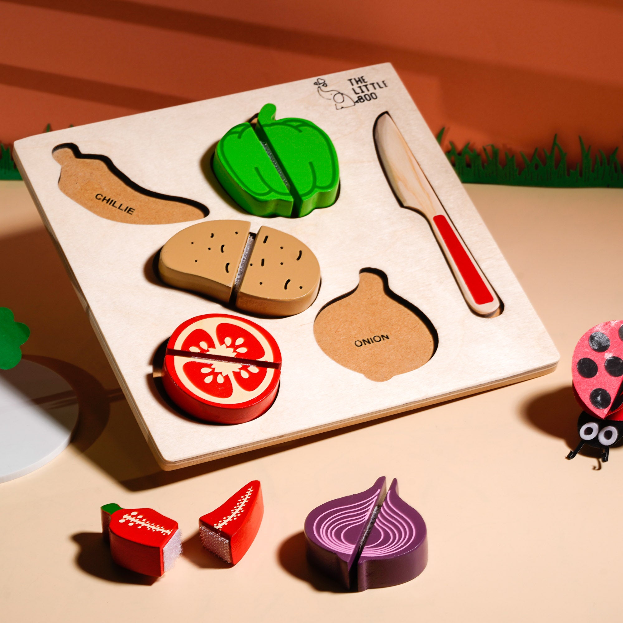 Raised Fruit and vegetable tray