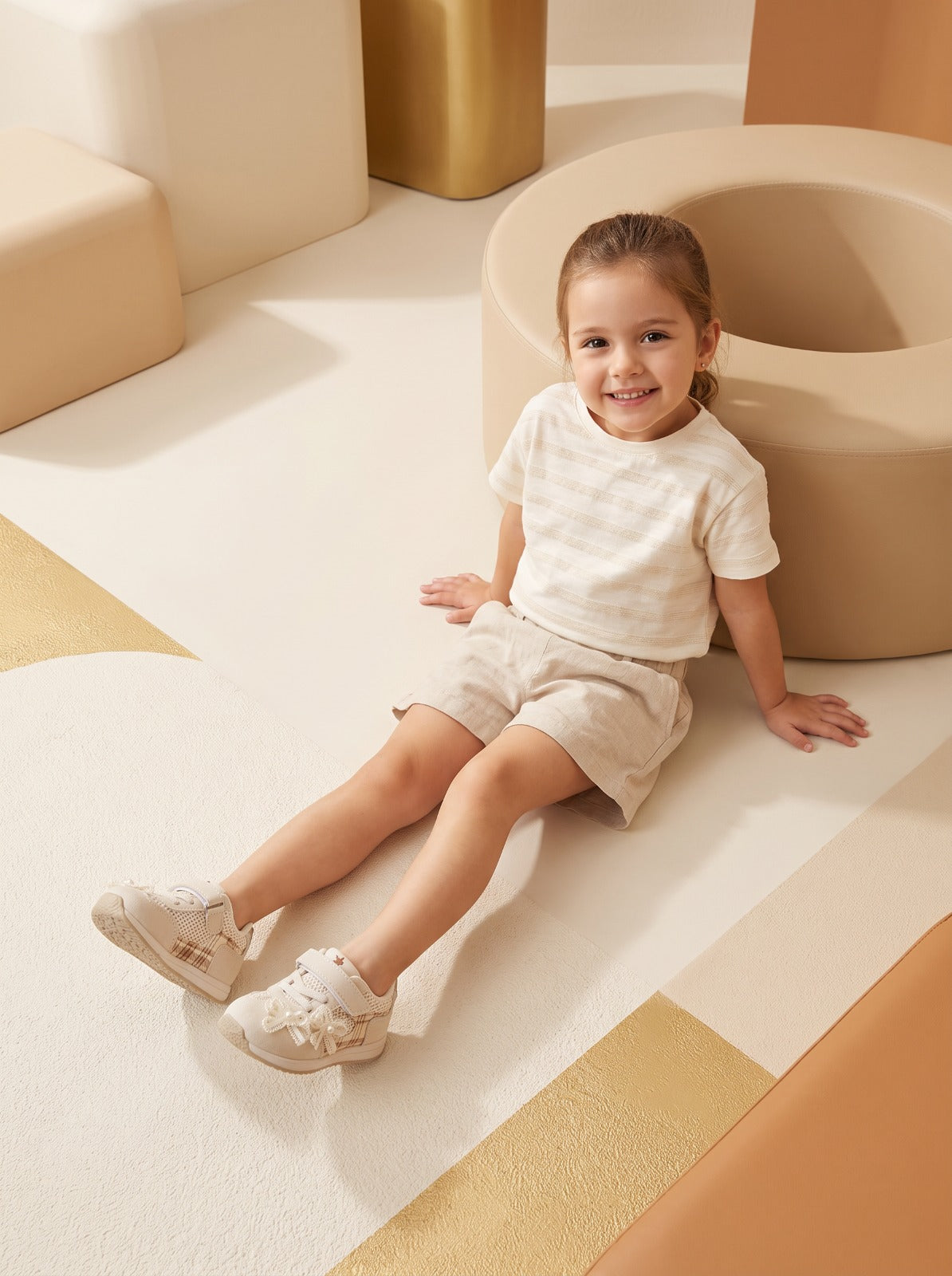 The Little Boo white bow sneakers for kids
