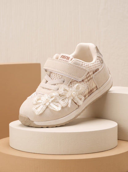 The Little Boo white bow sneakers for kids
